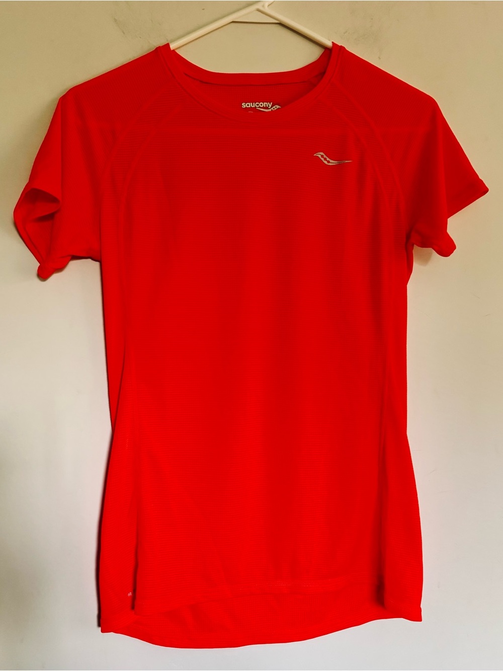 Saucony 100% recycled polyester Shirt